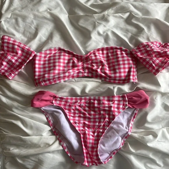 Lauren James gingham bikini 💗 - Picture 3 of 11